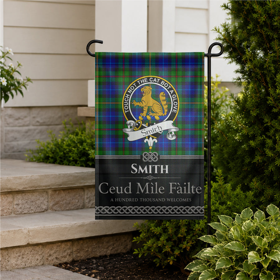 Smith Scottish Clan Crest Garden Flag - Black Design